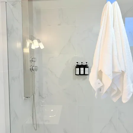 מלון דירות Mervaroom *