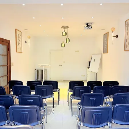 Mervaroom Aparthotel Charleroi